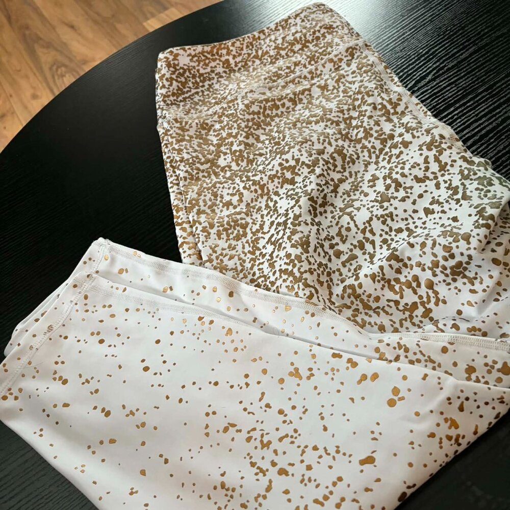 ZYIA STAY GOLD LIGHT N TIGHT 7/8 LEGGINGS